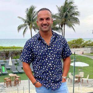 Meet your Posher, Kam